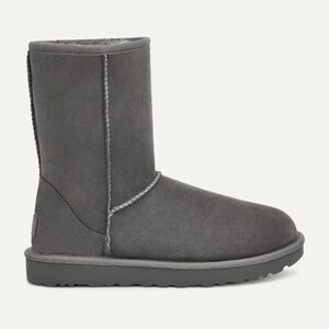 UGG Classic Short II in Grey